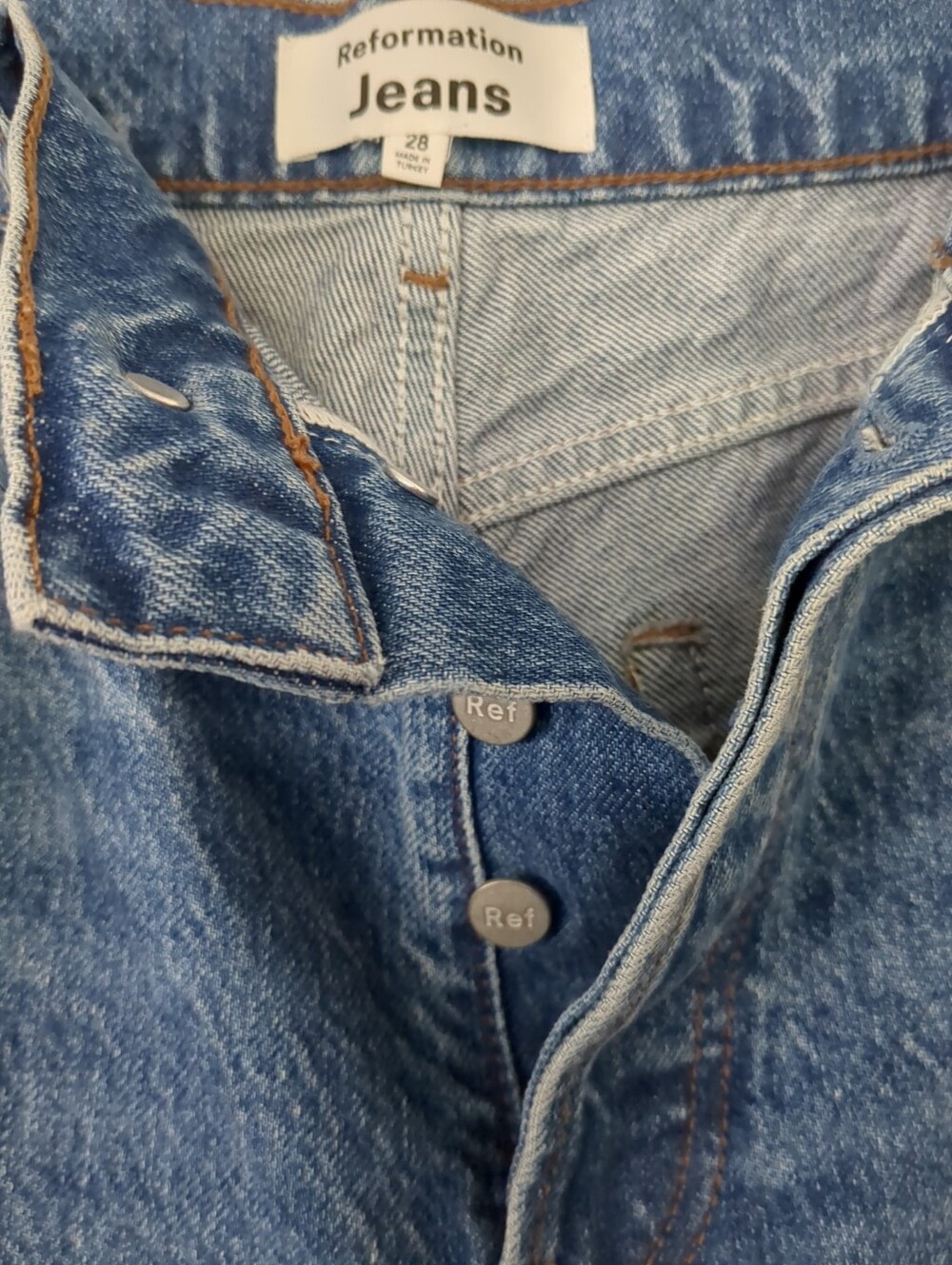 REFORMATION Cynthia Straight Leg Button Fly Jeans Womens sz 28